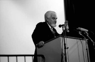 25. Jubiläumstagung 1975 Medizin: Konrad Lorenz am Rednerpult