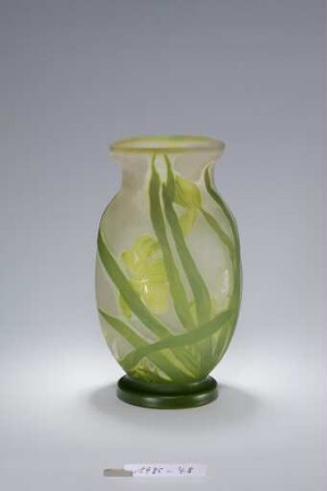 Vase mit Dichternarzissen-Dekor