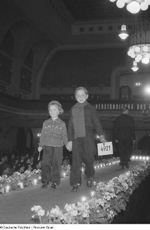 Konsum-Modenschau in der Kongresshalle