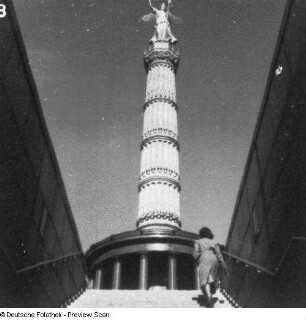 Berlin. Blick zur Siegessäule