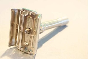 GILLETTE ADJUSTABLE