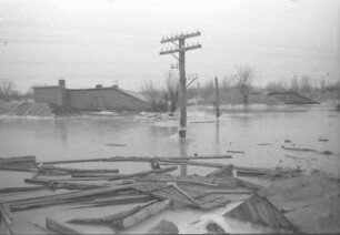 Giurgiu [Walachei]: Bahnstrecke im Wasser