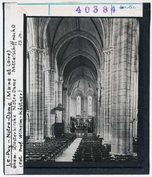 Le Puy: Notre-Dame, Mittelschiff nach Osten