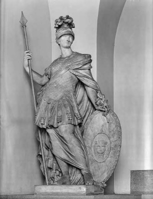 Dresden, Ständehaus, Statue der Minerva, ehemals Palais Brühl