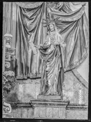 Pfarrkirche, Altarfigur Hl. Elisabeth