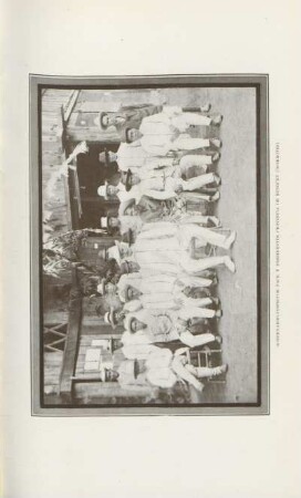 Gobernador-inspector Pack y presidentes, provincia de Benguet (Igorotes)