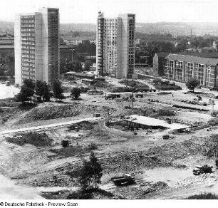 Blick in die Reitbahnstraße mit Neubebauung