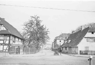 Unübersichtliche Straßenverhältnisse im Stadtteil Beiertheim