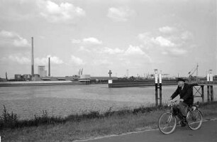 Bremen : In Bremen, Westufer der Elbe