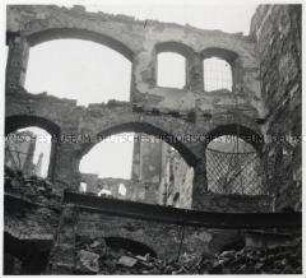 Nürnberg, Ruinen in der Tuchergasse