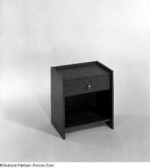 Schränkchen (Nachtschrank?) (Modell 4808)