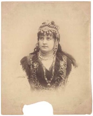 Portrait der Schauspielerin Martha Baumgart