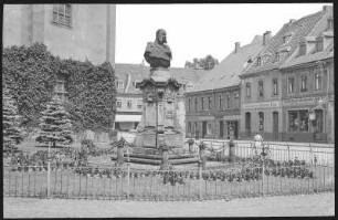 Großenhain. Kirchplatz und Kaiser-Wilhelm-Denkmal