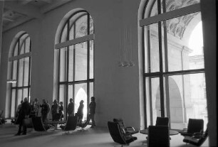 Berlin; Wedding: Reichstagsgebäude; Wandelgang mit runden Fenstern