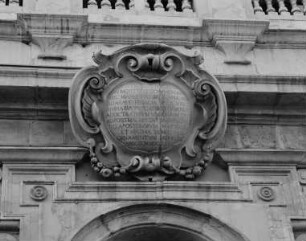Kartusche mit Inschrift