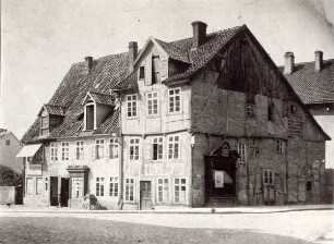 Hornsches Tor. Detmold. Eckhaus zur rechts abgehenden Langen Straße