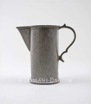 Messbecher