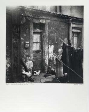 Paris banlieu, pauvre coin, 1952