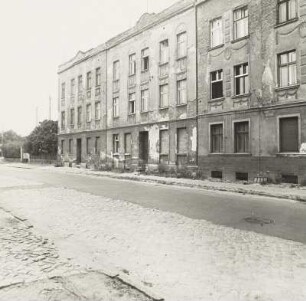 Wohnhaus (ruinös) : Wohnhäuser (L. V. 19. Jh., ruinös)