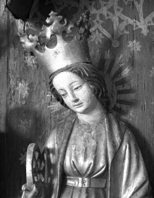 Altarschrein mit Madonna, flankiert von den heiligen Barbara und Katharina — Heilige Katharina