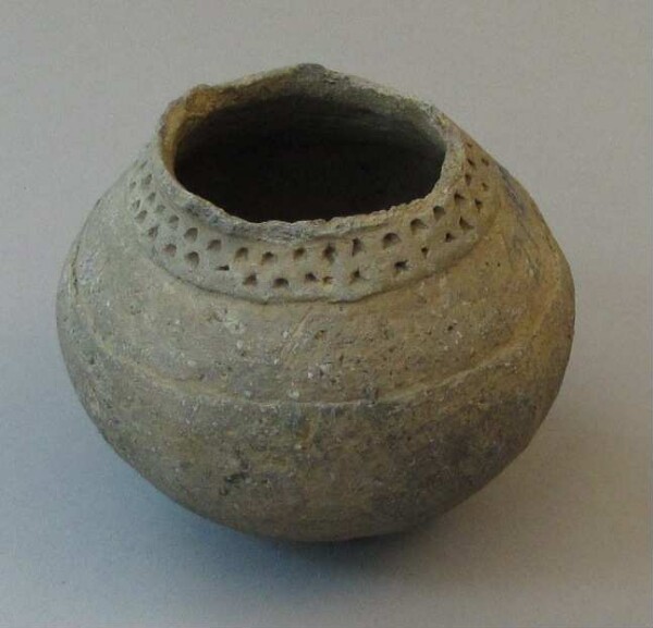 Clay vessel