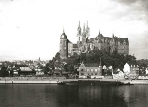 Meißen : Meißen. Burgberg mit Dom und Albrechtsburg. Blick über die Elbe von Osten