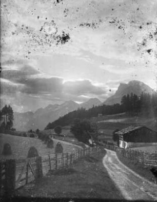 Mieminger Kette : Österreich. Mösern. Blick auf die Mieminger Berge