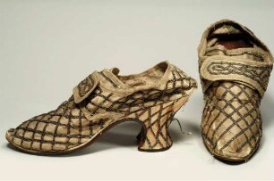 Frauenschuhe (Paar)