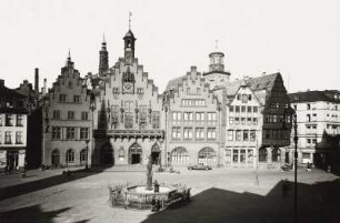 Frankfurt am Main, Römer : Frankfurt am Main. Römer. Ansicht mit Gerechtigkeitsbrunnen vom Römerberg