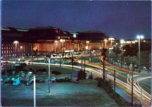 Messestadt Leipzig: Hauptbahnhof bei Nacht
