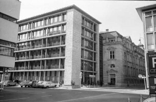 Baufertigstellung des Neubaus Herrenstraße 2 - 10 der Badischen Beamtenbank.