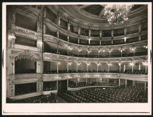 Opernhaus, Hannover: Ansicht Zuschauerraum und Proszenium