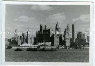 Skyline von Manhatten, New York City, vom Hochseepassagierdampfer "Columbus" aus gesehen
