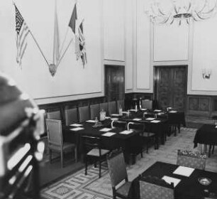 Museum der bedingungslosen Kapitulation des faschistischen Deutschland im Großen Vaterländischen Krieg 1941-1945. Saal, in dem in der Nacht vom 8. zum 9. Mai Generalfeldmarschall Keitel, Generaladmiral von Friedeburg und Generaloberst Stumpf mit ihren Unterschriften die bedingungslose Kapitulation der deutschen Wehrmacht ratifizierten