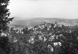 Schwarzenberg. Stadtansicht von Südwesten gegen Schloss