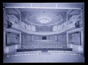 Stadttheater, Annaberg: Ansicht Zuschauerraum (Negativ zu Inv. Nr. TBS 005,05)