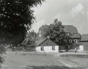 Bärenburg-Oberbärenburg. Gasthof Fritsche. Straßenansicht