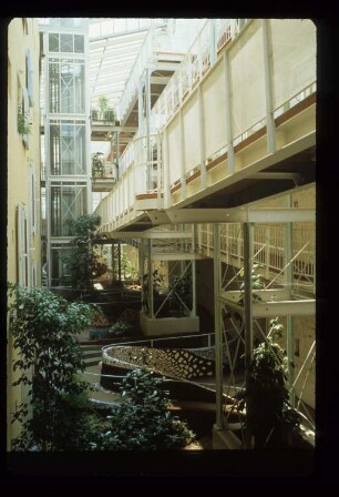 Diapositive: Köpenicker Str. 190-193, 1989