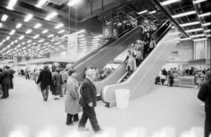 Basel: Mustermesse [Rolltreppen]