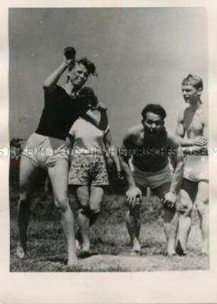 Personengruppe beim Sport im Freien
