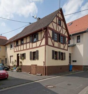 Pohlheim, Am Kirchgarten 27