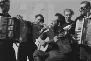 Wordie-Bucht : die "Noros-Kapelle" (Hannes Semkat, Helmut Reyer, Arthur Baumann, Heinz Grams und Heinz Schneider)