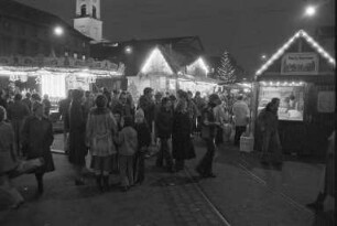 7. Karlsruher Weihnachtsmarkt (Christkindlesmarkt) auf dem Marktplatz