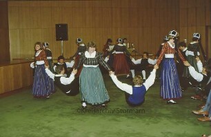 Schleswig-Holstein-Tag: Stormarnhaus: Trachtentanzgruppe