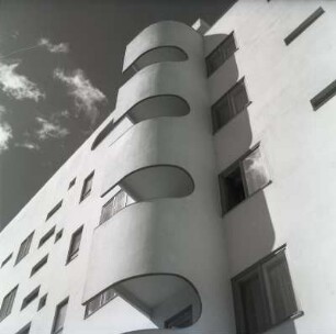Balkone - Balconies : Berlin-Siemensstadt. Wohnhaus, Balkone