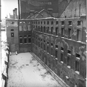 Negativ: Ruine, Dennewitzstraße 24, 1952