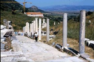 Ephesus (Efes) [Türkei]: Kurettenstraße, Säulenstraße, von der oberen zur unteren Agora