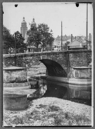 An der Elsterbrücke in Plauen