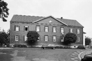 Alte Schule; Wehrheim, Schulstraße 3, Schulstraße 5