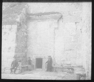 Eingang z. Geburtskirche, Bethl. [Bethlehem]